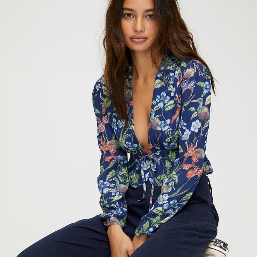 Aritzia Sunday Best Birds of Paradise blouse
